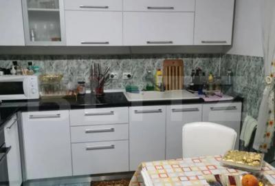 Casă cu 2 camere cu Teren 6500 Mp în Central - 7