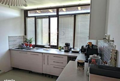 Apartament cu 4 camere decomandat în Central - 4