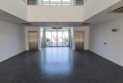 CLADIRE BIROURI - VANZARE - 6000 mp + lobby - 5