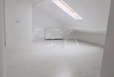 Apartament cu 4 camere in zona Trapezului - 11