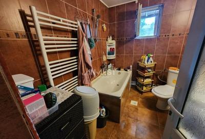 CASA 5 CAMERE , VANATORI-POPRICANI CASA 5 CAMERE , VANATORI-POPRICANI - 3