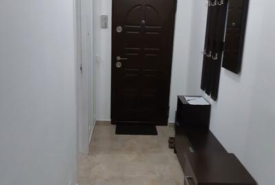 Apartament cu 2 camere decomandat în Intim