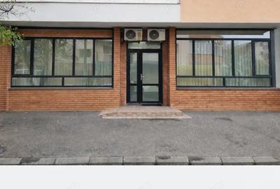 Spațiu comercial, de 82 mp, în Micro 12 - 1