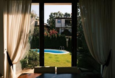 VILA ARCUL DE TRIUMF - 9