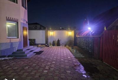 Casă cu 4 camere în Central - 2