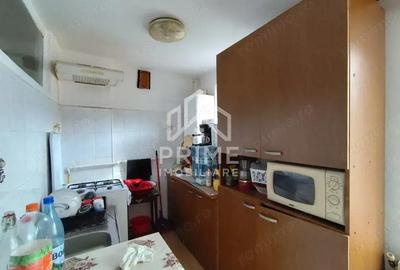 Apartament cu 2 camere semidecomandat, mobilat în Cugir