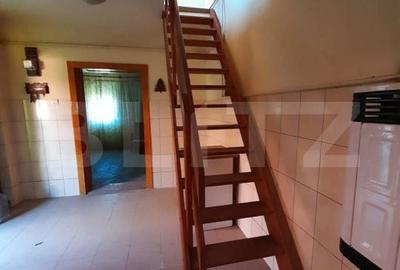 Casă cu 6 camere cu Teren 1060 Mp în Central - 4