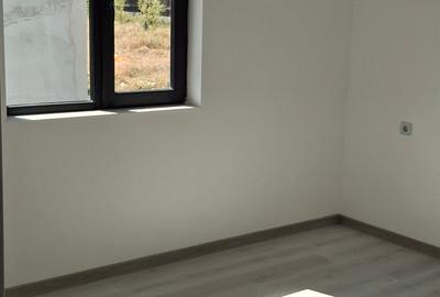 Casă individuală cu 4 camere cu Teren 270 Mp în Est - 7