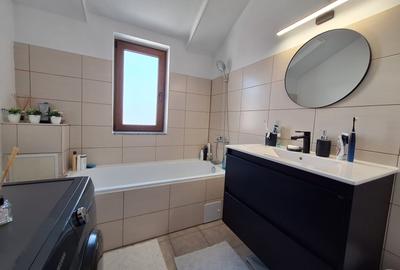 Apartament cu 2 camere semidecomandat, mobilat în Florești - 6