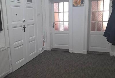 Apartament cu 4 camere la etajul 1 in zona Orasul de Jos - 5