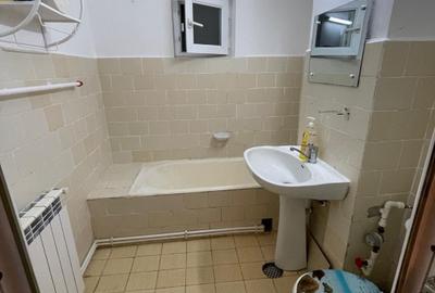 Garsonieră decomandată în E3 - 1