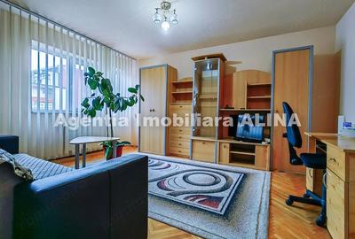 Apartament cu 2 camere decomandat în Piața Centrală - 11