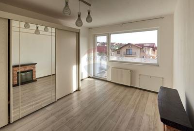 Casă individuală cu 7 camere cu Garaj în Chinteni - 9