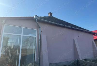 Casă cu 2 camere cu Teren 1500 Mp în Central - 4