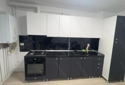 Apartament cu 3 camere decomandat în 1 Mai - 2