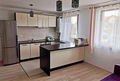 Apartament cu 2 camere decomandat, mobilat în Tractorul - 3