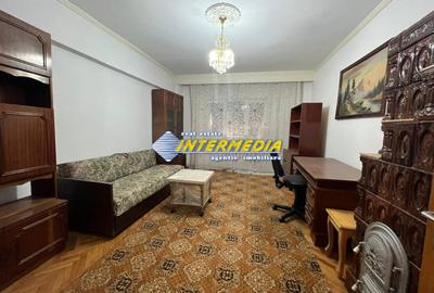 Apartament cu 3 camere decomandat, mobilat în Central - 2