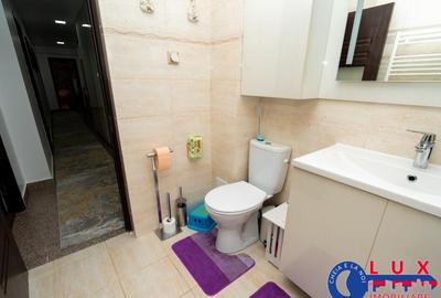 Apartament cu 3 camere decomandat în C5 - 3