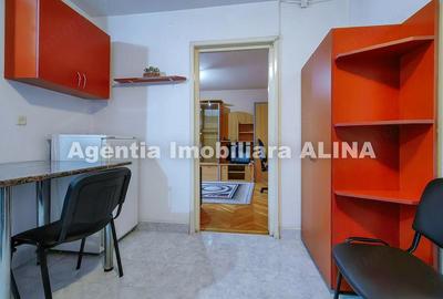 Apartament cu 2 camere decomandat în Piața Centrală - 4