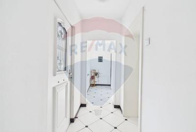 Casă cu 8 camere cu Teren 419 Mp în Cotroceni - 14