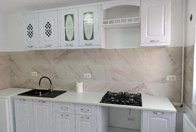 Apartament cu 3 camere decomandat în Dărmănești - 10