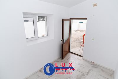 Casă individuală cu 2 camere cu Canalizare în Central - 9