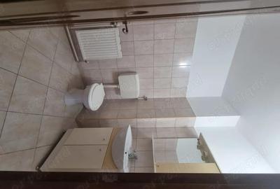 Apartament cu 3 camere decomandat în Central - 1