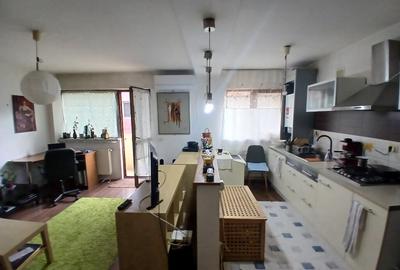 De Inchiriat: Apartament modern, 2x camere, complet mobilat & utilat
