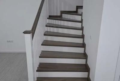 Casă cu 4 camere cu Canalizare în Periferie - 5