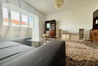 Apartament cu 4 camere decomandat în Girocului - 8