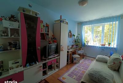 Apartament cu 3 camere semidecomandat în Săsar - 3