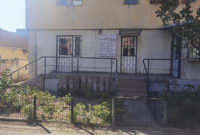 Spațiu comercial, de 40 mp, în Central - 6