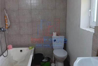 Teren de 4239 mp, în Scobinți - 5