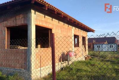 Casa individula la ROSU, 4 camere - Becicherecu Mic, teren 499 mp - 2