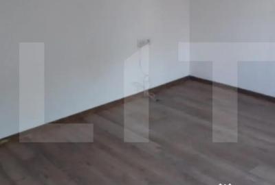 Spațiu comercial, de 13 mp, în Central