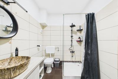 Apartament cu 3 camere semidecomandat, mobilat în Central - 12