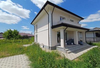 CASA DE VANZARE , FINALIZATA , 900m de  Family Market MIROSLAVA - 1