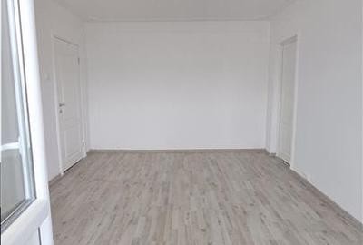 Apartament cu 3 camere semidecomandat în Alexandru cel Bun - 3