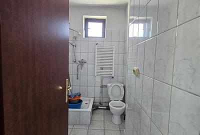 Spațiu comercial, de 240 mp, în Est - 8