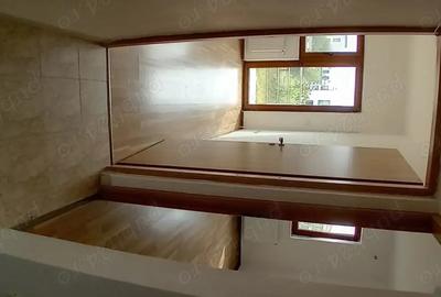 Apartament cu 4 camere decomandat în Girocului - 3