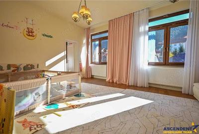 FILM! Eleganta si confort, in cetatea istorica a Brasovului, vedere spre Tampa - 19