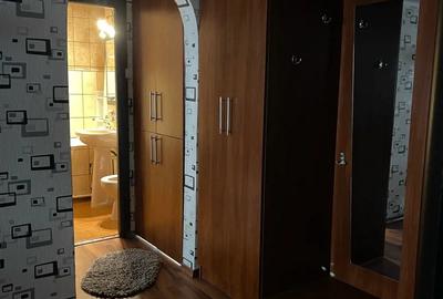 Inchiriere apartament 2 camere decomandate cartier Galata - 1