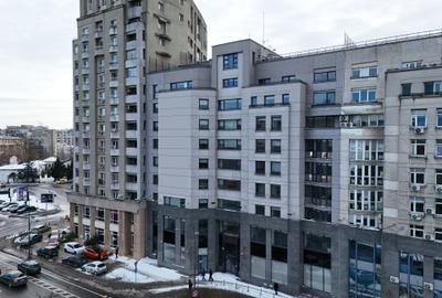 Birou, de 3,560 mp, în P-ța Unirii - 2