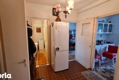 Apartament cu 2 camere decomandat în Central