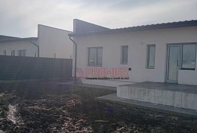 Comuna Berceni - Casa individuala - 4 Camere + Curte - 6