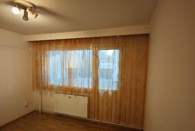 Apartament 3 camere, et. 1, zona Garii - 10