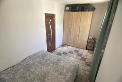 ENESCU , apartament cu 3 camere ,etaj 4 -acoperis! - 6