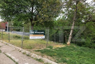 Teren intravilan, parcelat 7600+5700+1400, Manastirea Dealu - 2