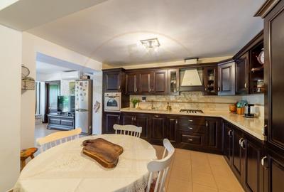 Casa exclusivista cu vedere panoramica, piscina si gradina - Dealul Capela - 13