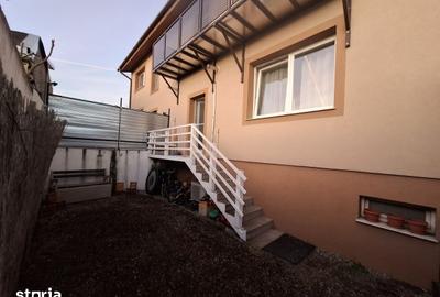 Apartament cu 2 camere decomandat în Bujac - 3